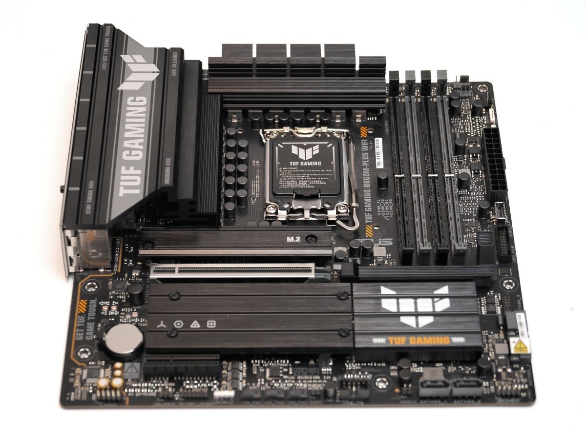 首测不会告诉你的秘密——白名单外的游戏，270K还能打过9700X吗