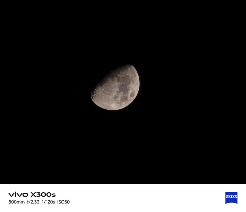 天玑9500搭配蔡司影像 vivo X300s手机全面评测：省心耐用的直屏主力机