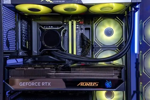 识质存在 路径追踪 DLSS4_9600X