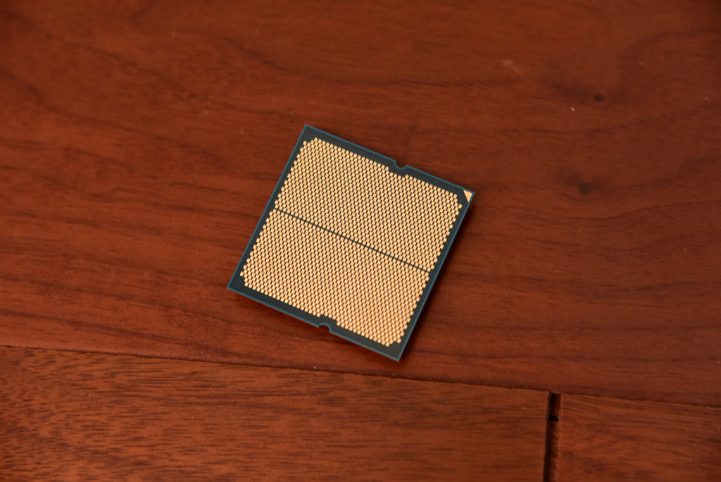 AMD Ryzen 5 9600X 对比 Intel Core Ultra 5 250K Plus 游戏 性能_9600X