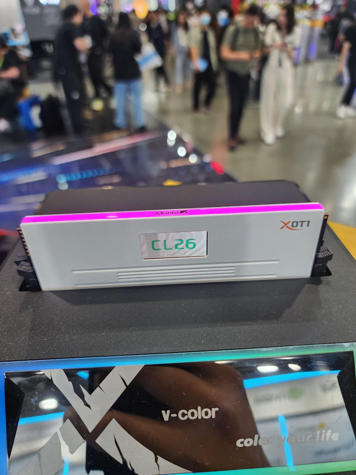 5700G_V-Color 128GB CUDIMM内存条_V-Color Manta XOT1 OLED内存条