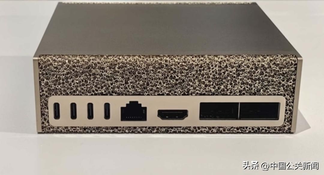迷你AI工作站_Ryzen AI Max+ 395_amdyes