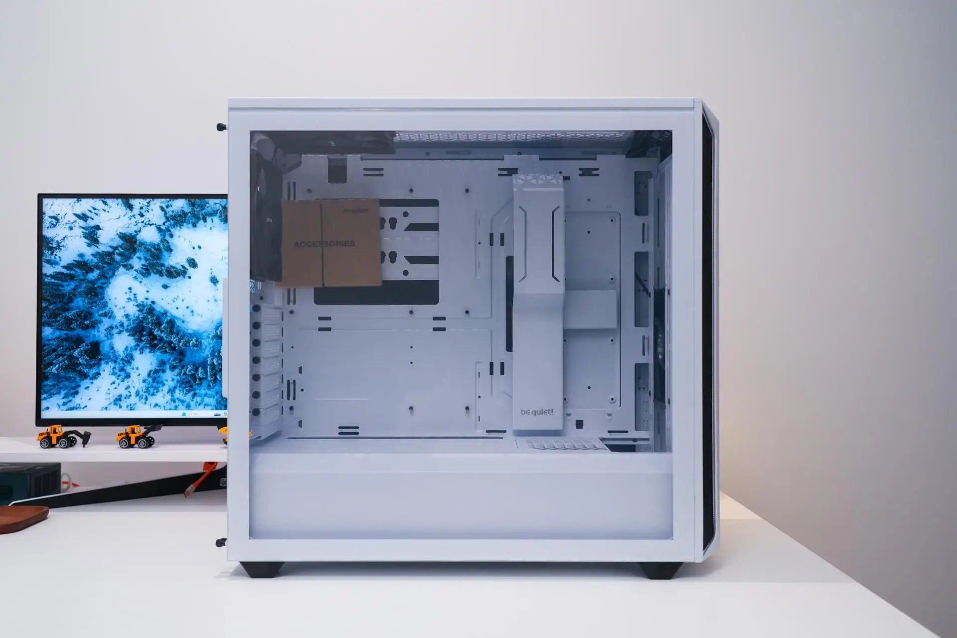 7800X3D_Intel Core i7-13700KF评测_AMD Ryzen 7 7800X3D对比
