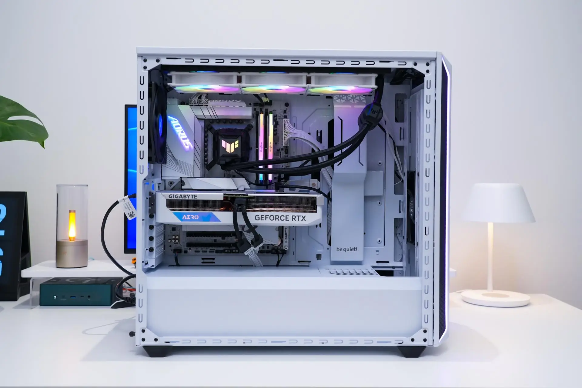AMD Ryzen 7 7800X3D对比_7800X3D_Intel Core i7-13700KF评测