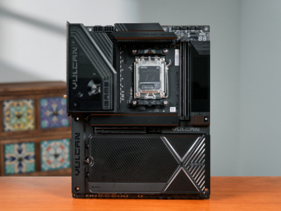 主板新势力冲击尖端市场！iGame X870E VULCAN OC V14火神主板评测