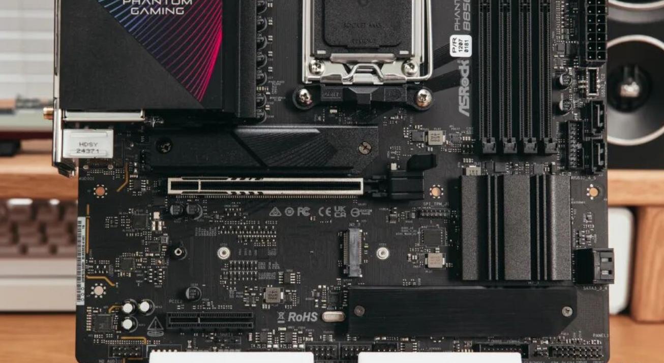 AMD X3D系列处理器价格_锐龙7 7800X3D主板选择_9800X3D
